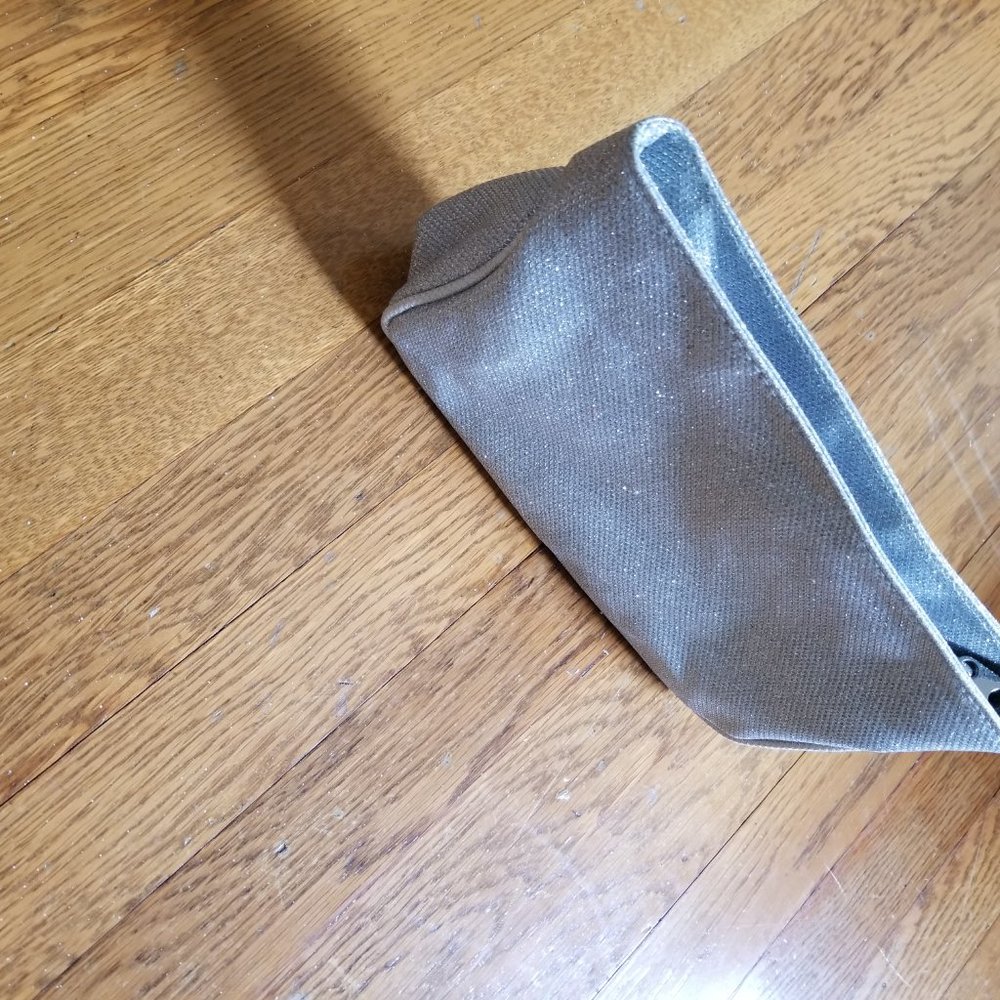 Silver Sparkly Makeup Bag - Picture 4 of 8